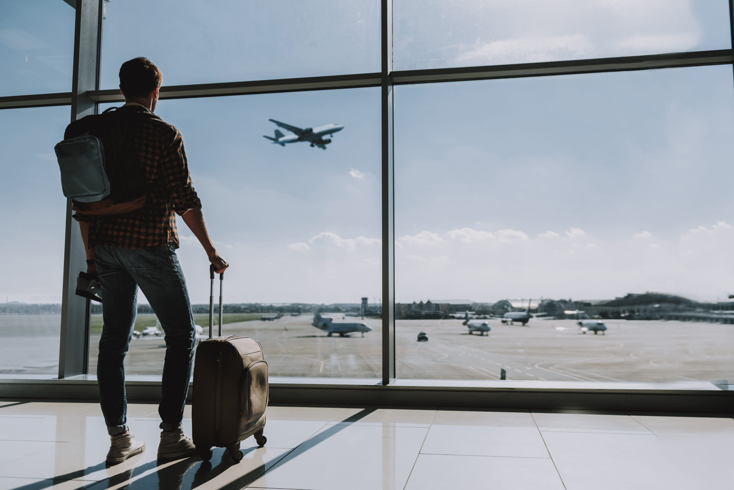 How Travel Benefits Support Financial Wellness for Modern Workforces